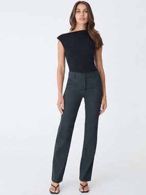 Forcast Annalee Sleek Classic Straight-Leg Trousers in Charcoal